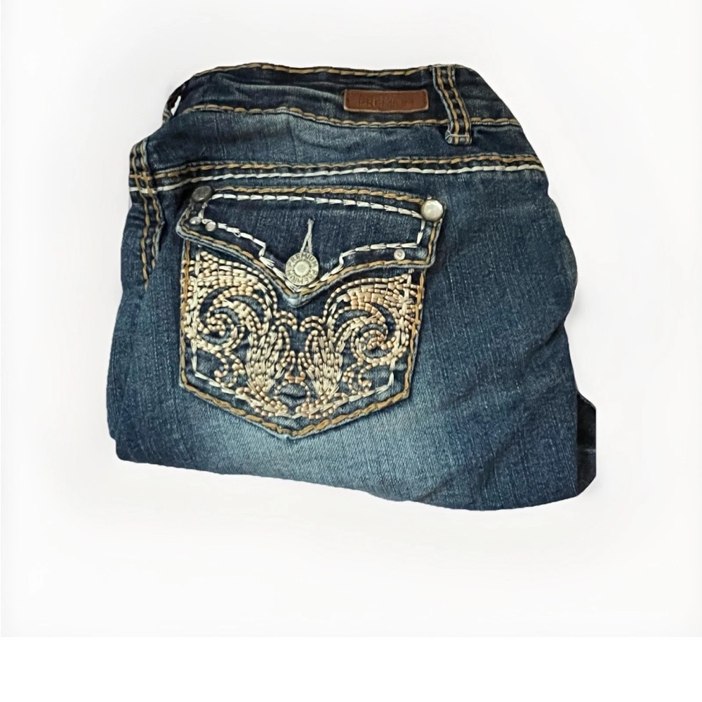 Almost Famous Premium Distressed Denim Shorts Women’s Juniors Size 5 Summer